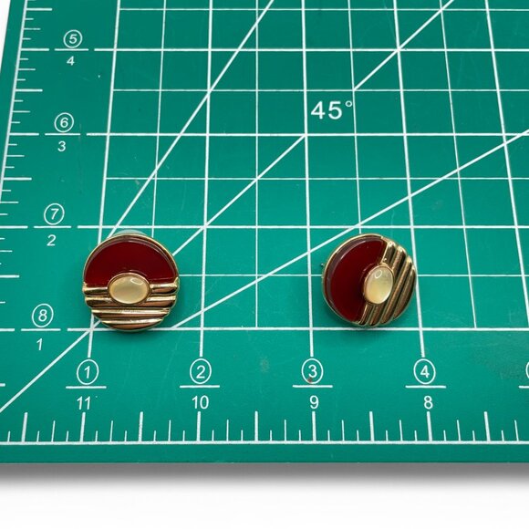 Vintage BUTLER Elevated Pokemon Style Red and Gold Tone Round Post Earrings - Picture 9 of 9